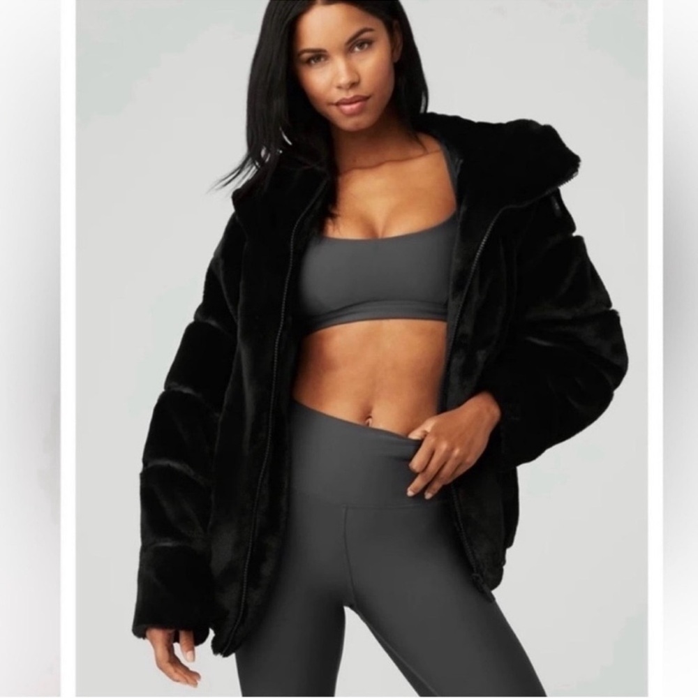ALO Yoga Black Knockout Faux Fur Jacket Coat SZ XXS - Picture 2 of 11